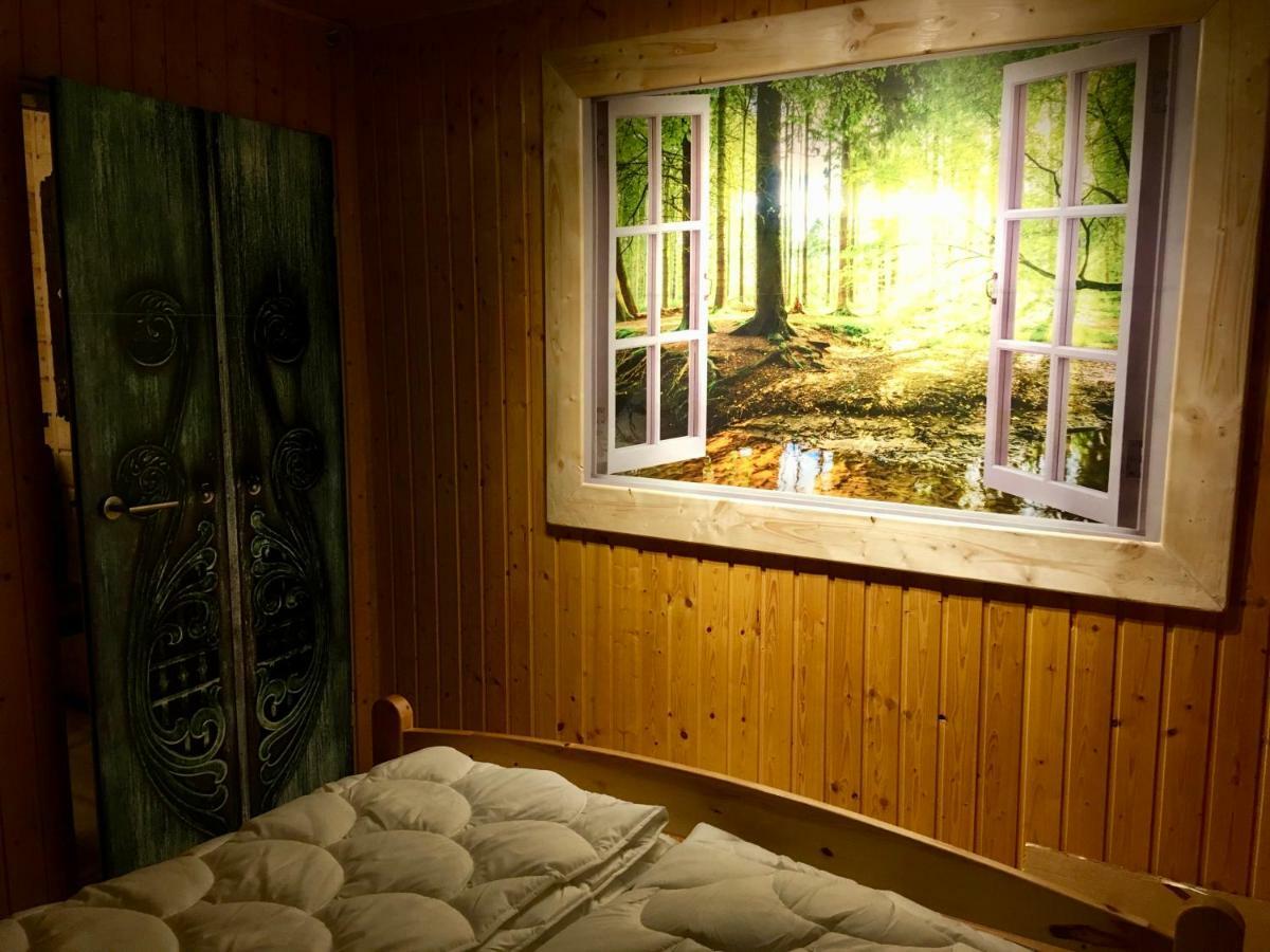 Holzhaus Trollbluemchen Am Wald Und Hébergement de vacances